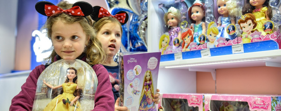В России разработают новые стандарты для детских товаров и услуг
