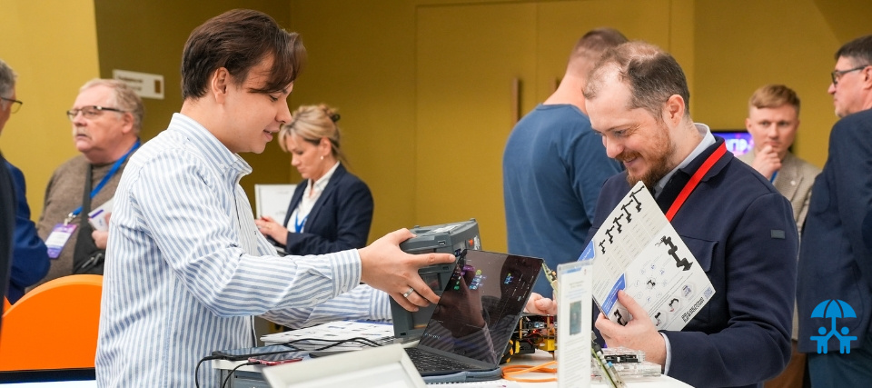 Итоги Съезда «УЧПРОМ-2025»: курс на «дорожную карту» развития учебной промышленности 