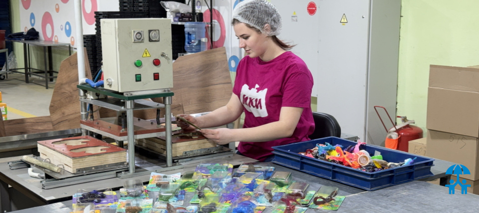 Кинетический песок как точка старта: как «Мир Красочных Игрушек» вырос до уровня российского производителя полного цикла