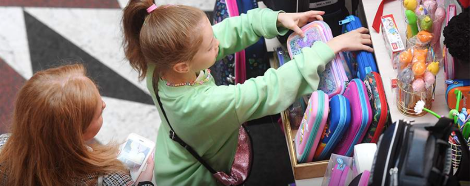 Детям на игрушки: Минпромторг хочет помочь малоимущим семьям товарами