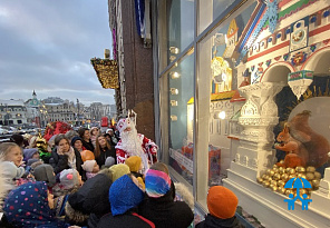 Дед Мороз из Великого Устюга открыл первую интерактивную витрину в ЦДМ на Лубянке